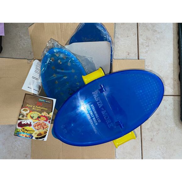 Pasta N More As Seen On TV Microwave Pasta Cooker NEW - Picture 2 of 5